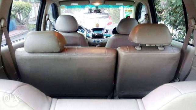 2011 Mitsubishi Fuzion (Top Of the Line) Not Montero Pajero Fortuner