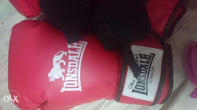 Boxing gloves