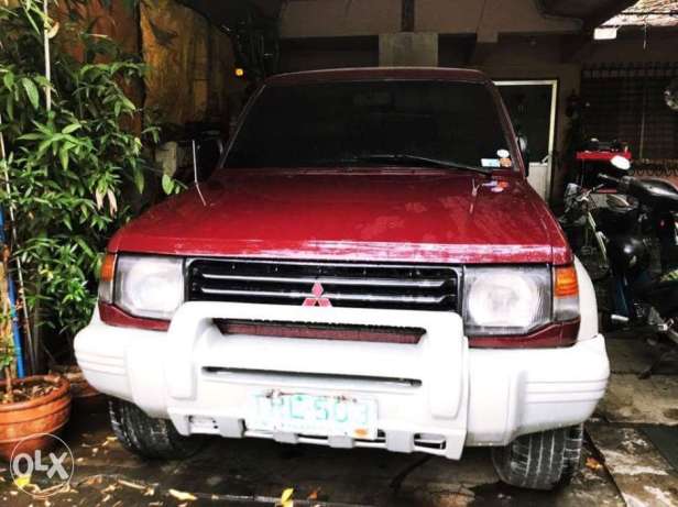 1994 MITSUBISHI PAJERO 4X4 MT Turbo Diesel (maroon color)