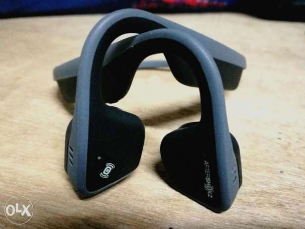 Trekz Titatium Bone Conduction Headphone