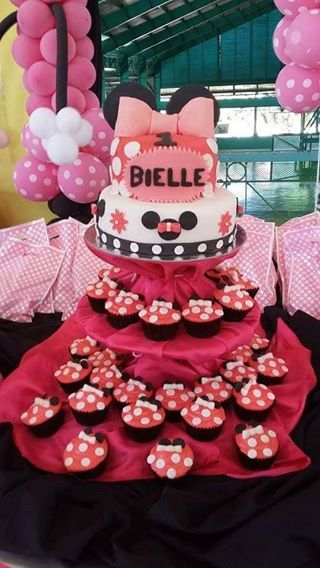 Customized Cakes and Cupcakes,.