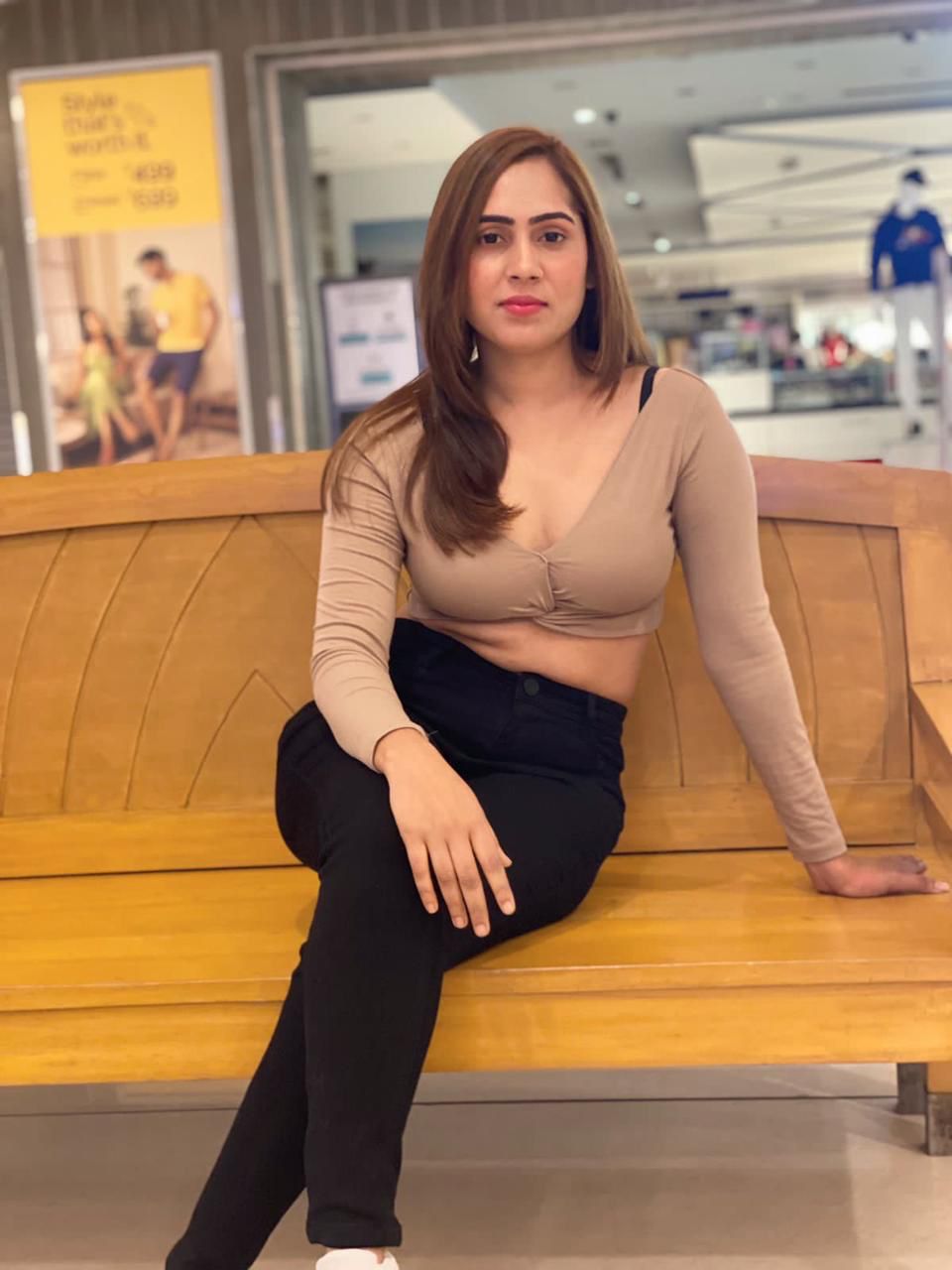 Call Girls In Jahangirpuri Metro~8587000828 Escort Service In Delhi