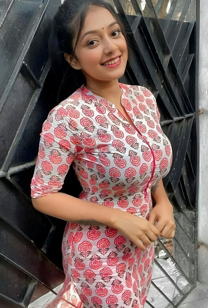 Janpath Delhi Call Girls 9555773836 Female Escort Service