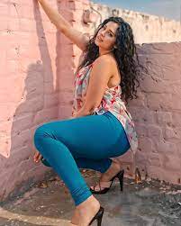 Khan Market Metro Call Girls Delhi ─ 8448803038 Call Girls Service